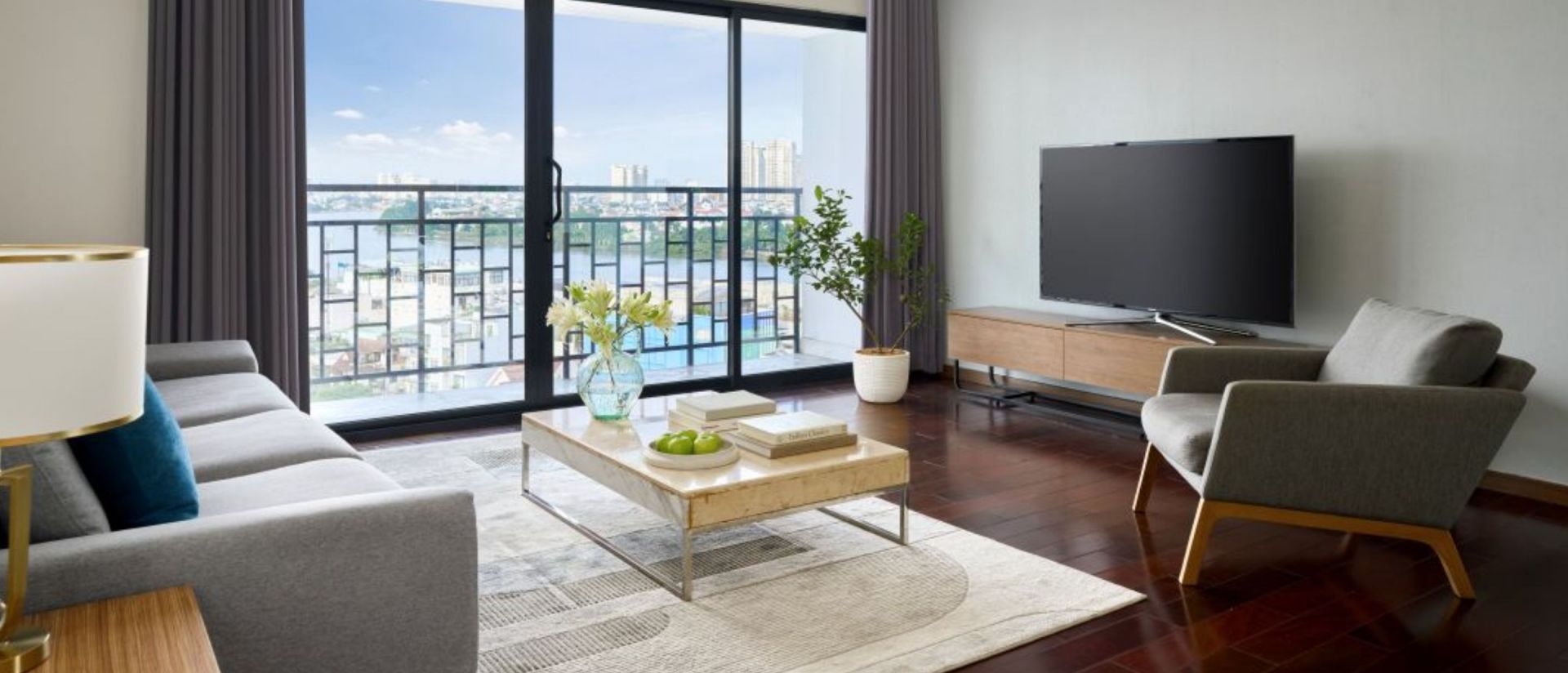 oakwood-hotel-and-apartments-awards