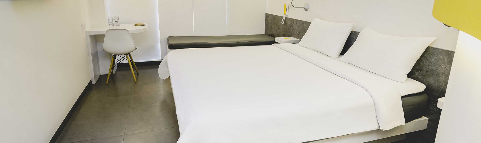 YELLO Hotel Jemursari Surabaya YELLO 客房